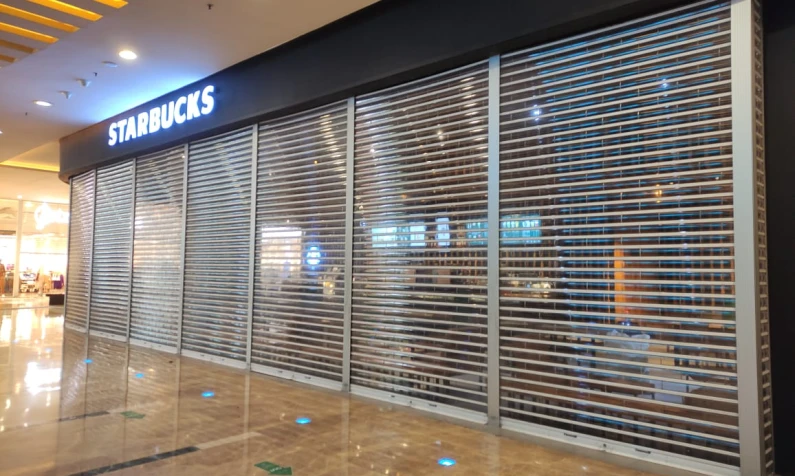 Rolling Door Polycarbonate Rolling Polycarbonate Manual 1 ~blog/2022/1/6/whatsapp_image_2021_10_16_at_21_24_14